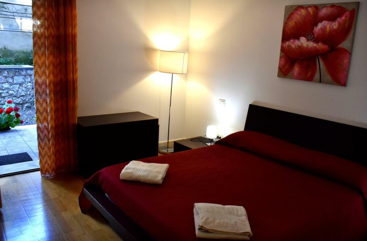 Taormina Sunny Apartment - Taormina Holidays Exteriör bild
